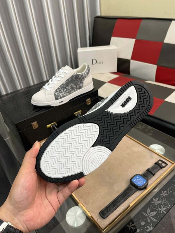 Diorsneakerwithawhiteandgraysnakeskin-likepattern_6 Dior Men's Sneaker in Grey Dior Oblique and White Leather