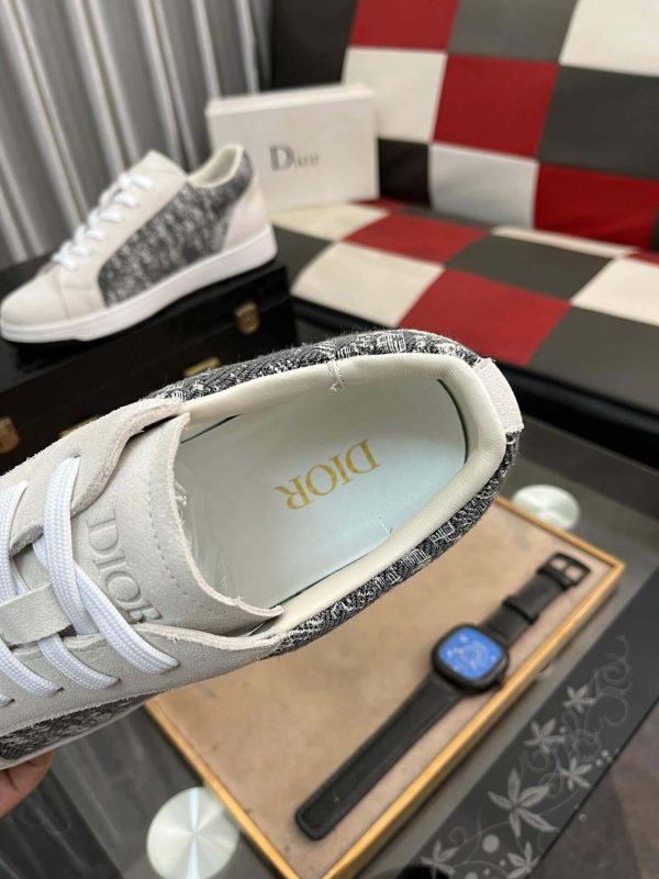 Diorsneakerwithawhiteandgraysnakeskin-likepattern_7 Dior Men's Sneaker in Grey Dior Oblique and White Leather