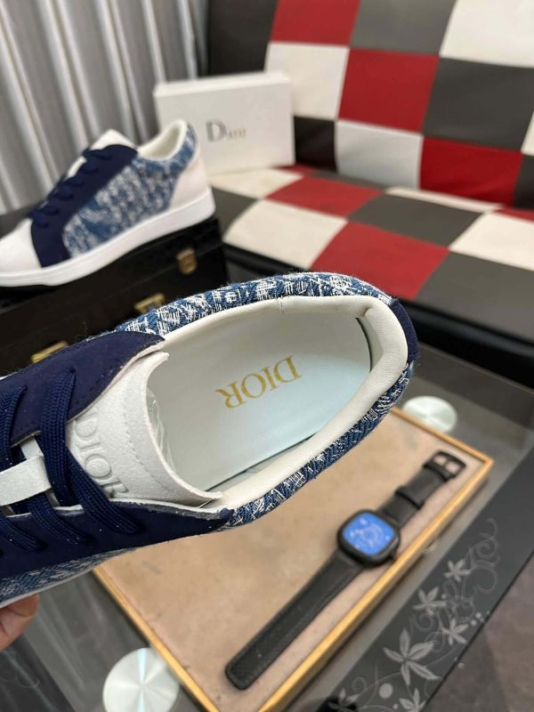 Dior Men's Sneaker in Blue and White