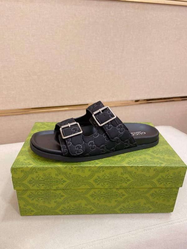 GucciGGMen_sSummerSlippers_3_20230f22-cdbb-42ee-9854-2b55127cc59b Gucci Men's Slide Sandal in Black GG Suede