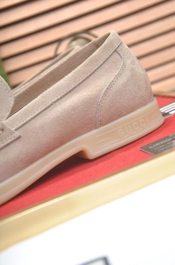 GucciKonradHorsebitSuedeLoafersMen_5 GUCCI Men's Loafer with Horsebit in Oatmeal Suede