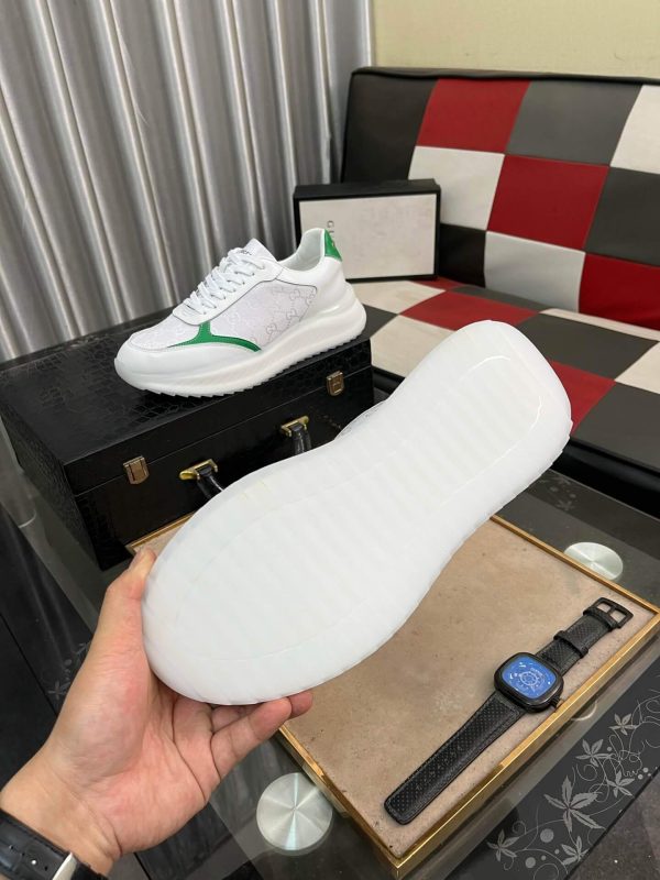 Gucci Runner Sneaker in White Leather and White GG Supreme Canvas