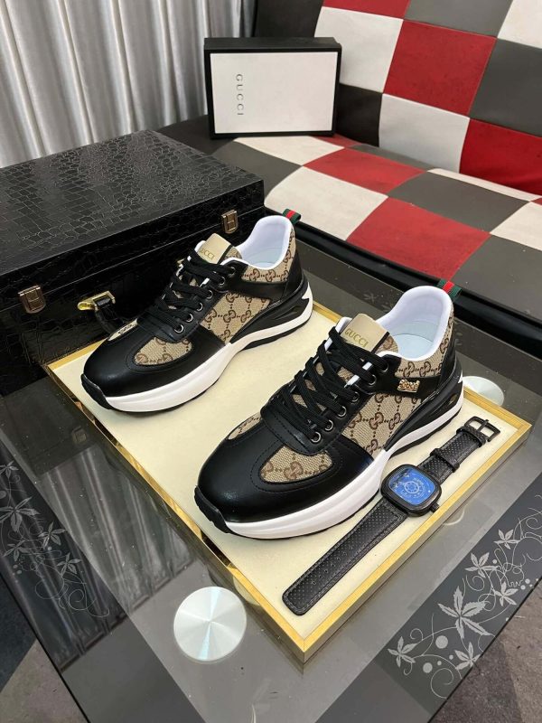 Gucci Men's Trainer in Beige and Ebony GG Supreme and Black Leather