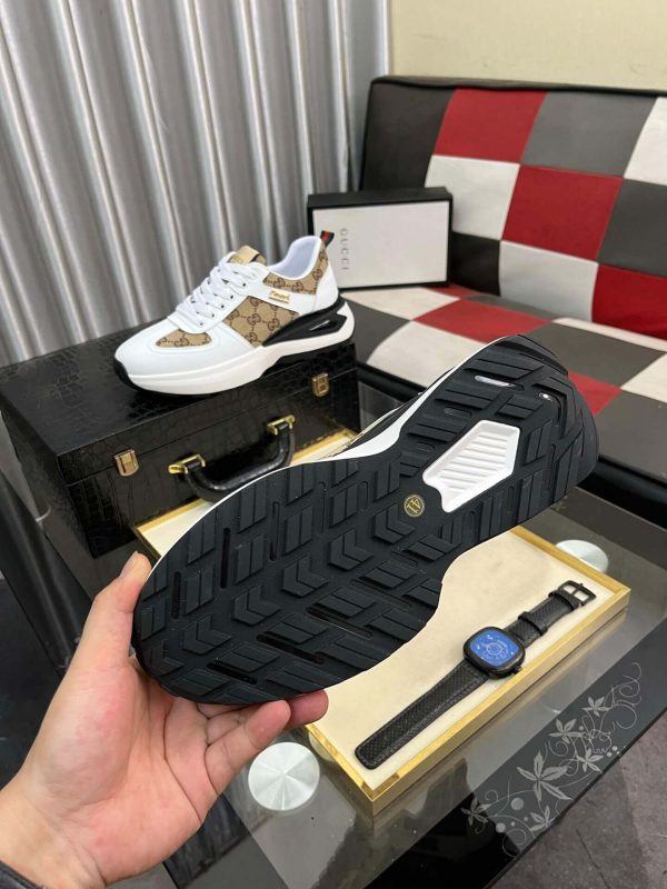 Gucci Men's Trainer in Beige and Ebony GG Supreme and White Leather