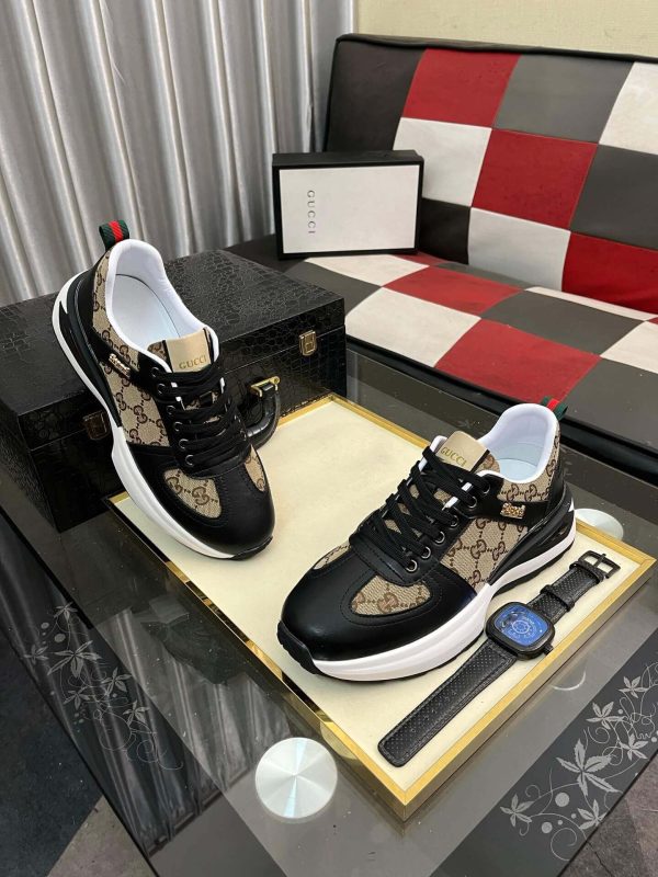 Gucci Men's Trainer in Beige and Ebony GG Supreme and Black Leather