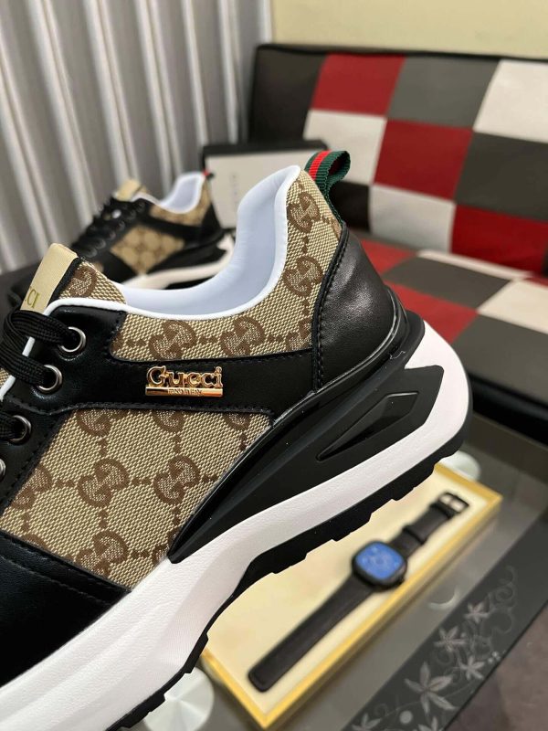 Gucci Men's Trainer in Beige and Ebony GG Supreme and Black Leather