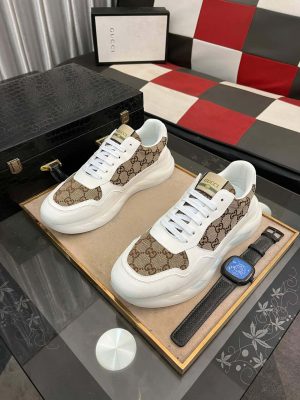GucciRe-Webmen_ssneaker_2 Gucci Trainer in White Leather and Beige and Ebony GG Canvas