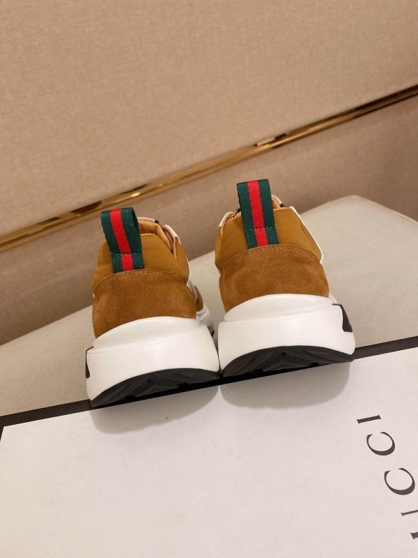 Gucci Run Trainer in Beige Jumbo GG Canvas and Brown Suede