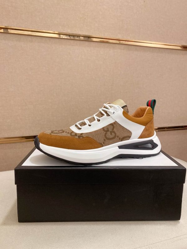 Gucci Run Trainer in Beige Jumbo GG Canvas and Brown Suede