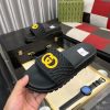 Gucci Black Men's Slides Sandal with Yellow Interlocking G