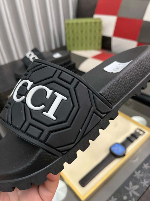 Gucci Black Men's Slides Sandal with GUCCI Logo