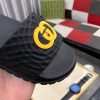 Gucci Black Men's Slides Sandal with Yellow Interlocking G