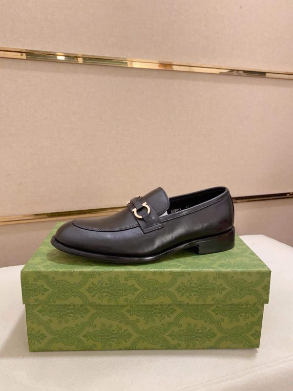 Gucci Men's Black Loafers with Horsebit