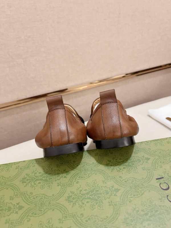 Gucci Men's Brown Leather Loafer with Web