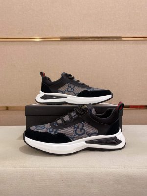 Guccimen_ssneaker_likelytheGucciRunsneaker_2 Gucci Run Trainer in Grey Jumbo GG Canvas and Black Suede