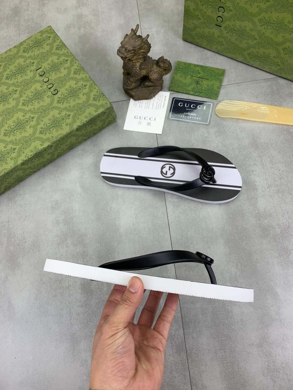 Gucci Black and White Thong Sandals with Double G
