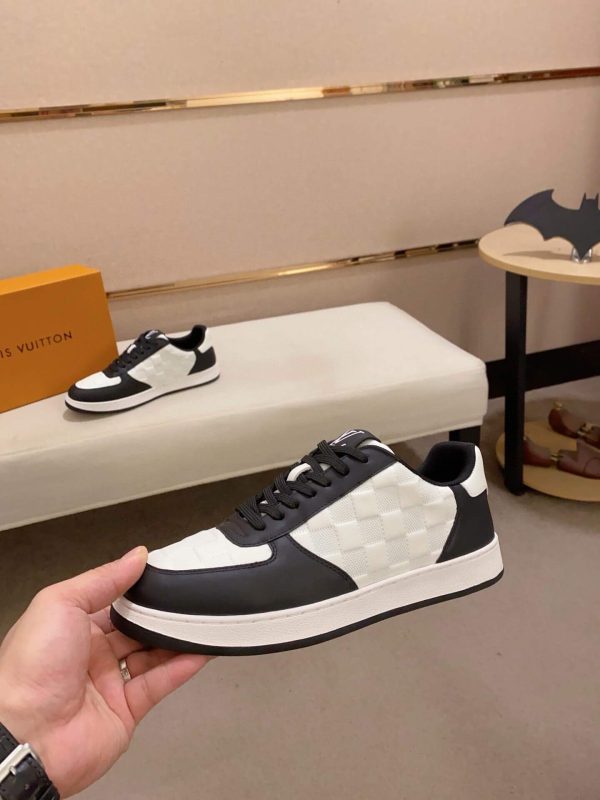 LOUIS VUITTON Rivoli Sneaker in Black and White