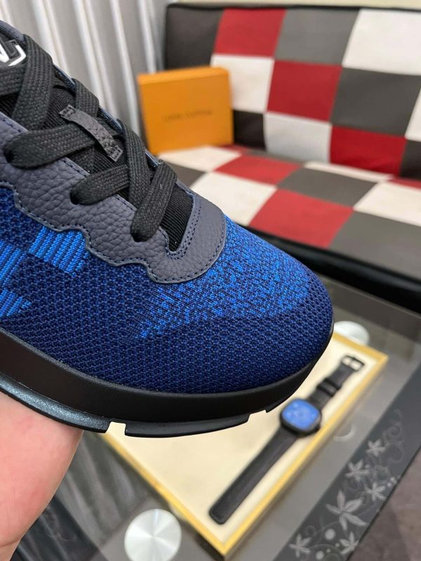 LVRunnerTaticSneaker._6_6c106e7c-7c31-474d-bb87-cf89c757375e LV Blue Classic Trainers with Damier Check