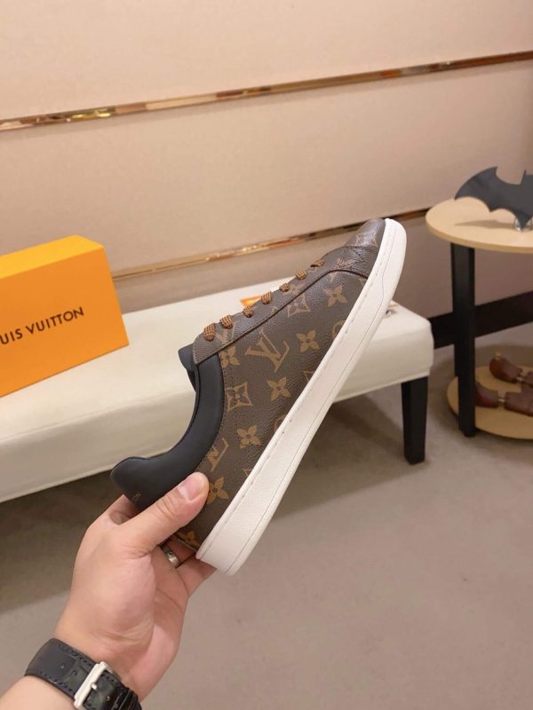 LouisVuittonLuxembourgSneakers_9_0b2dd53e-238c-4922-b24e-bb6f97c995aa LOUIS VUITTON Luxembourg Sneaker in Brown Monogram Canvas