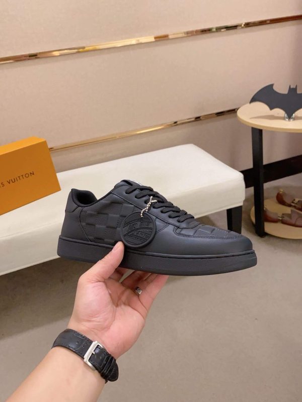 LOUIS VUITTON Rivoli Sneaker in Black