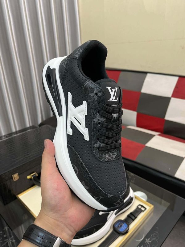 Louis Vuitton Men's Trainer in Black