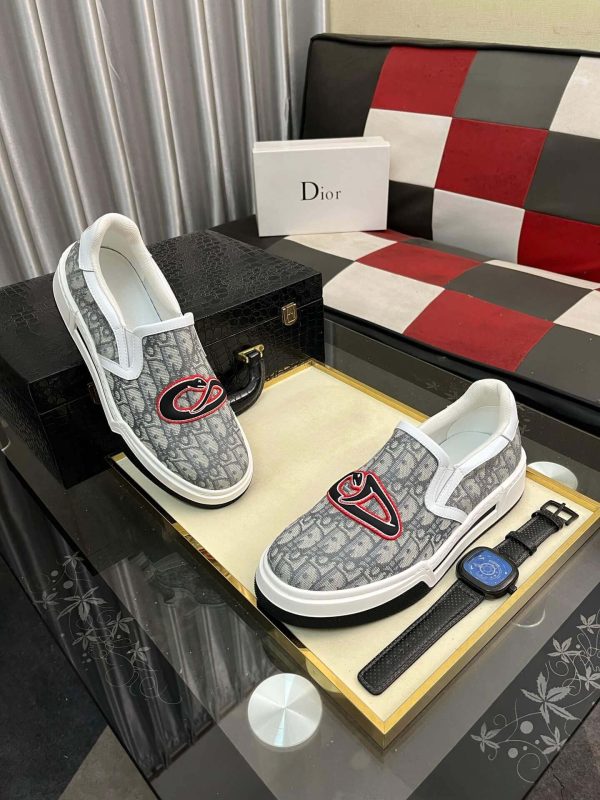 LouisVuittonMen_sSneakers_2_68629d72-8c48-4450-8a94-50bc28fb7546 Dior Oblique Jacquard Slip-On Sneaker with Serpent print
