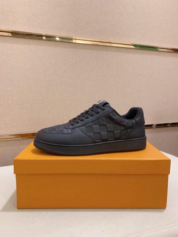 LOUIS VUITTON Rivoli Sneaker in Black