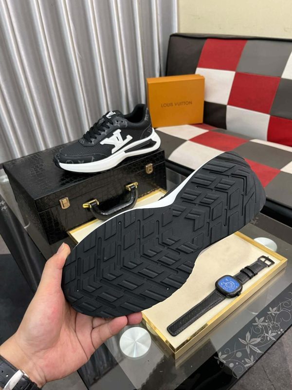 Louis Vuitton Men's Trainer in Black