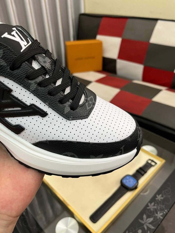 LouisVuittonMen_sSneakers_4_b6a62b44-87f9-4f80-a6cc-66b483655ff5 Louis Vuitton Men's Trainer in White