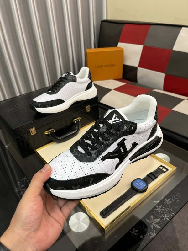LouisVuittonMen_sSneakers_5_7b21d464-1ddb-4a2c-a540-d1b78b035d2a Louis Vuitton Men's Trainer in White