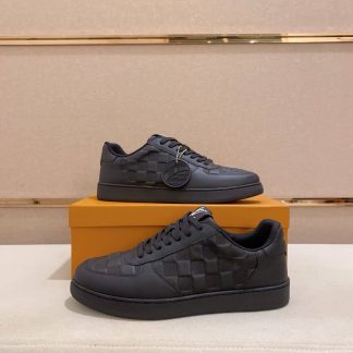 LOUIS VUITTON Rivoli Sneaker in Black