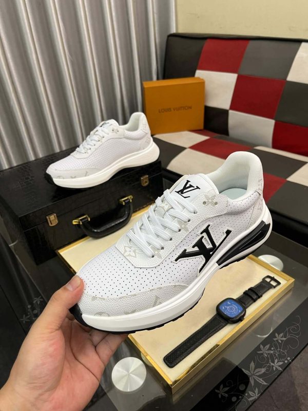 LouisVuittonMen_sSneakers_8_be00cec2-818c-4295-96a2-cfc7851a7ceb Louis Vuitton Men's Trainer in White