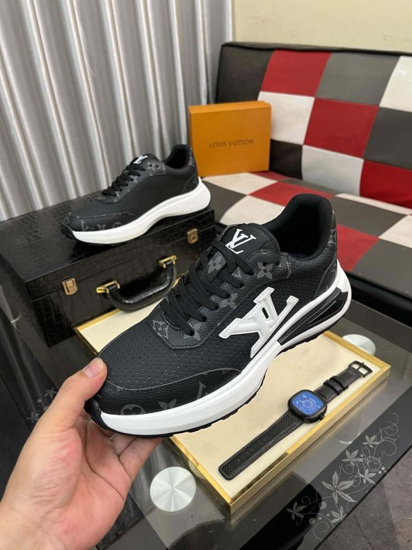 Louis Vuitton Men's Trainer in Black