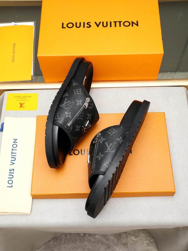 LouisVuittonSlippers_4_ead560a8-70f9-4258-b277-a0c98ed4751a (1) Louis Vuitton Men's Black Monogram Canvas Slides