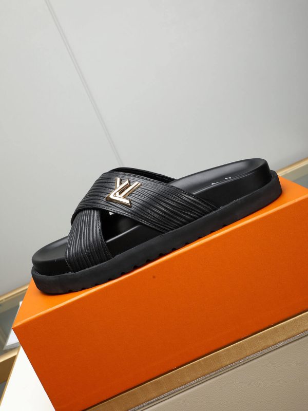 LouisVuittonSlippers_9_1ee0bcaf-b562-4c0f-9311-416b1676d710 Louis Vuitton Men's Black Leather Slippers