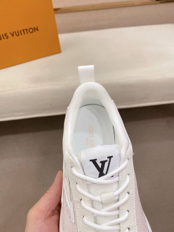 LouisVuittonSneakers_9 LV Runner Sneaker in OffWhite