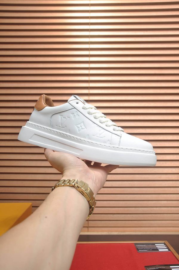 LouisVuittonslippers_1_67be9449-225c-4d62-8297-c17aa866888a LOUIS VUITTON White Beverly Hills Sneaker