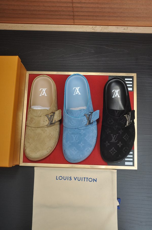 Louis Vuitton LV Ille Slide in black