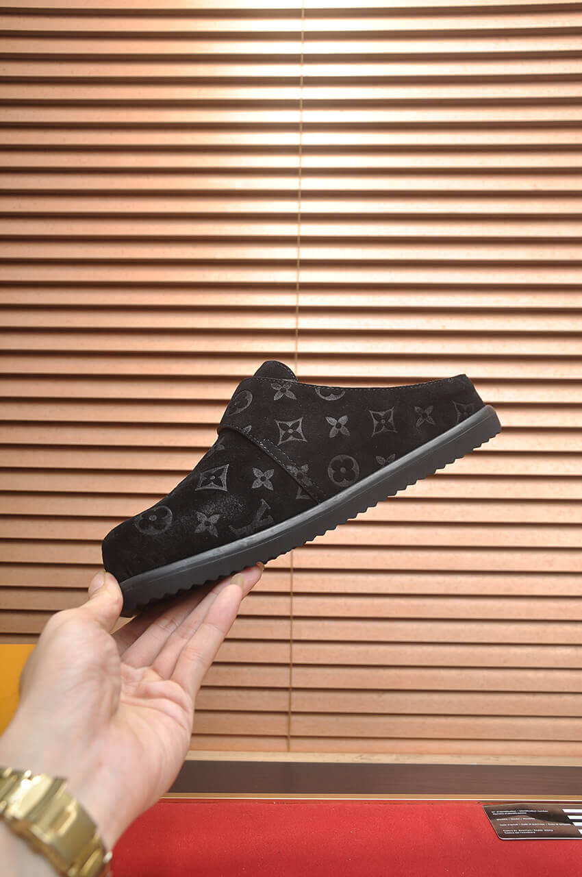 Louis Vuitton LV Ille Slide in black 7 Louis Vuitton LV Ille Slide in black - Image 7