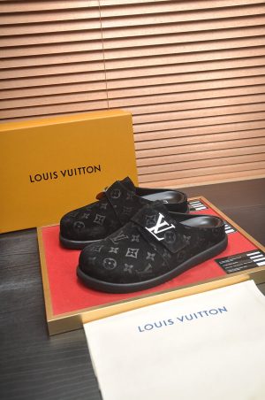 Louis Vuitton LV Ille Slide in black