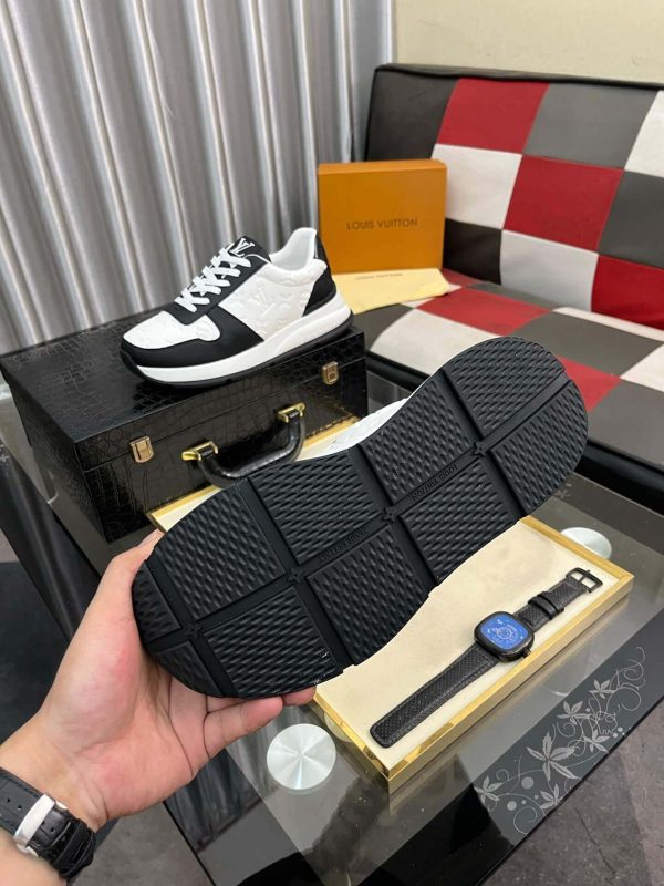 LouisVuittonsneakers_5_403c6b86-dd1e-44bb-bf53-ac5fc2746716 LV Run Away Trainers in Black and White