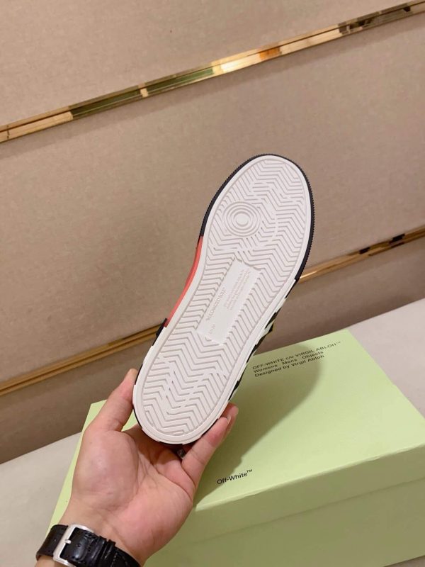 Off-White Floating Arrow Low Vulcan Leather Sneaker in White and Black