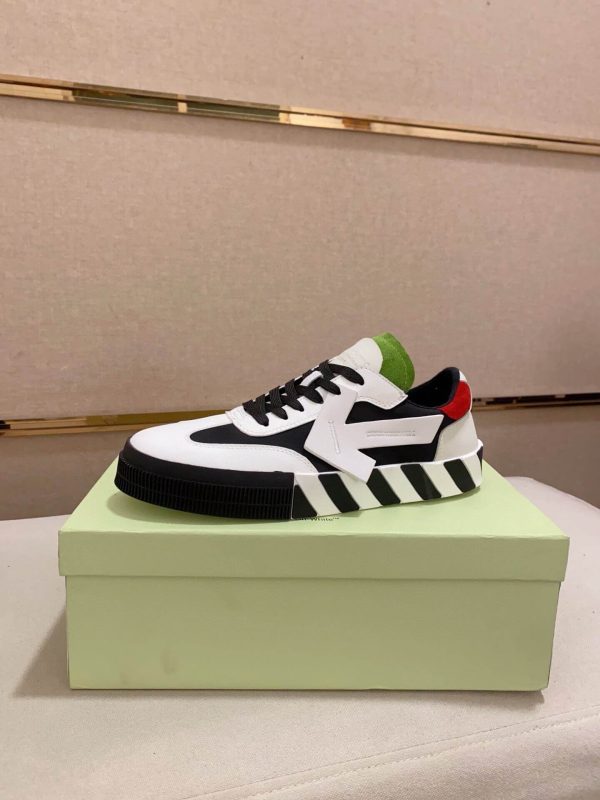 Off-White Floating Arrow Low Vulcan Leather Sneaker in White and Black
