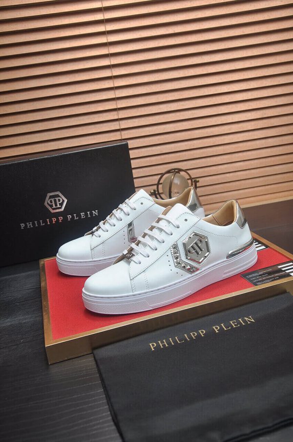 PHILIPPPLEINLo-TopLeatherArrowForceSneakers_1_a81cd246-cb3d-41fb-a252-a2b2b078199d Philipp Plein Lo-Top Leather Arrow Force Sneakers in White