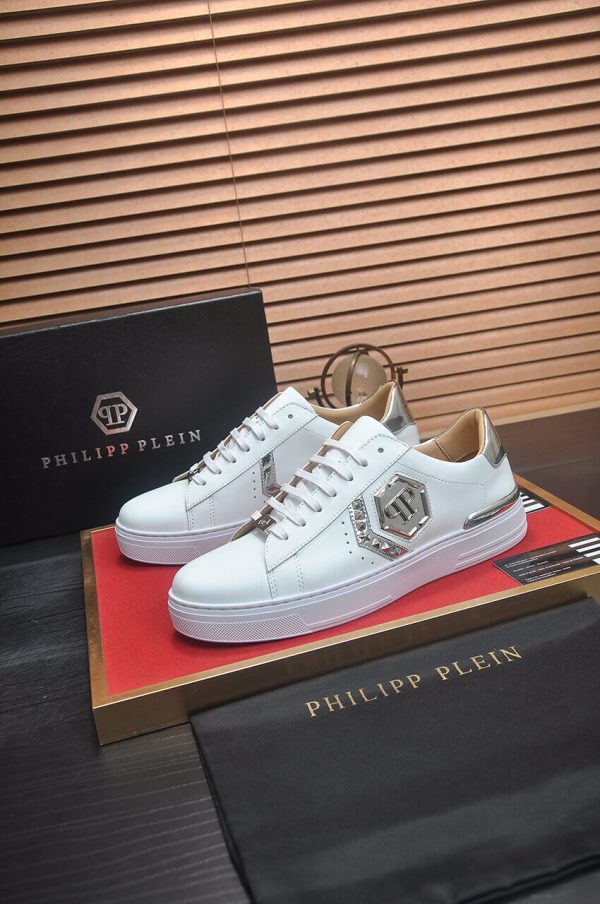 Philipp Plein Lo-Top Leather Arrow Force Sneakers in White