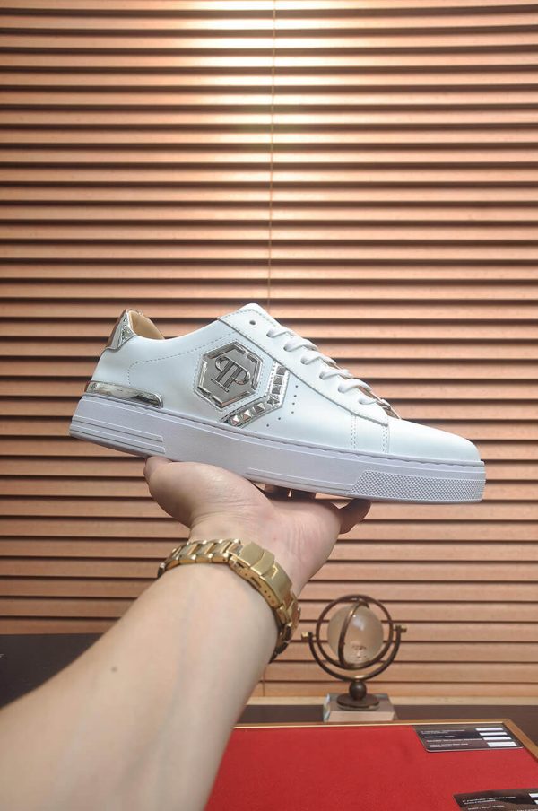 Philipp Plein Lo-Top Leather Arrow Force Sneakers in White