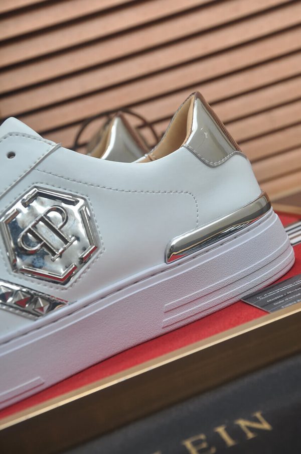 Philipp Plein Lo-Top Leather Arrow Force Sneakers in White