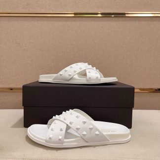 Valentino Garavani Rockstud Sandal in White Leather