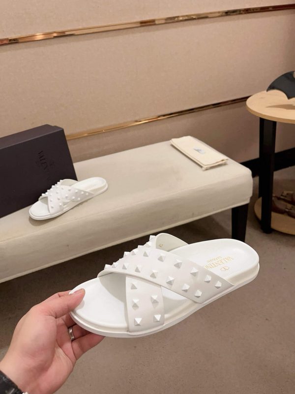 Valentino Garavani Rockstud Sandal in White Leather