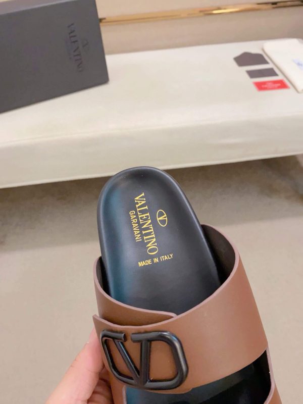 Valentino Garavani VLogo Sandals in Brown Leather